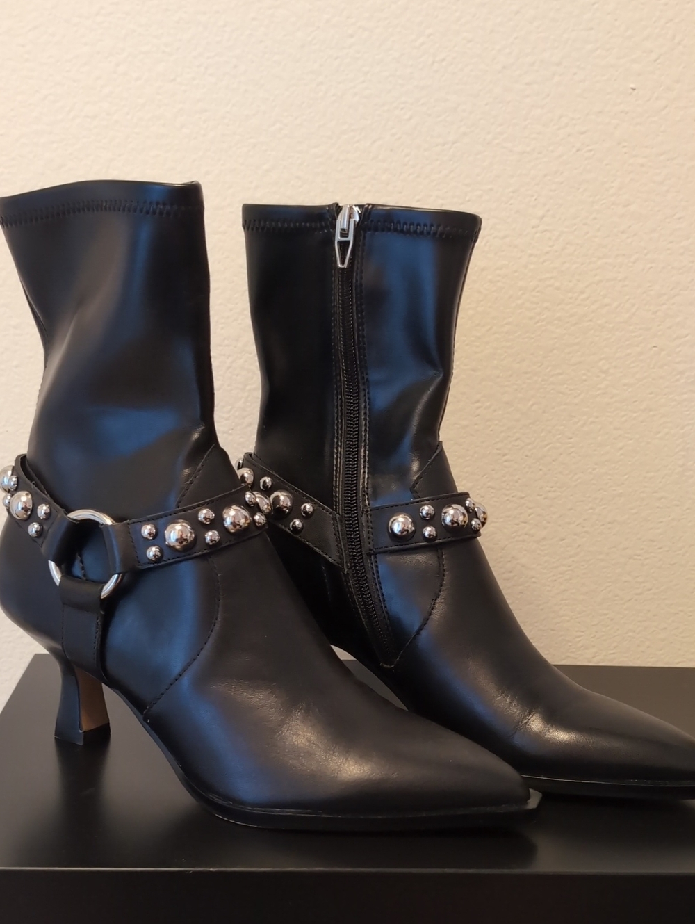 Dolce Vita Azalea Stud Bootie - Picture 2 of 7